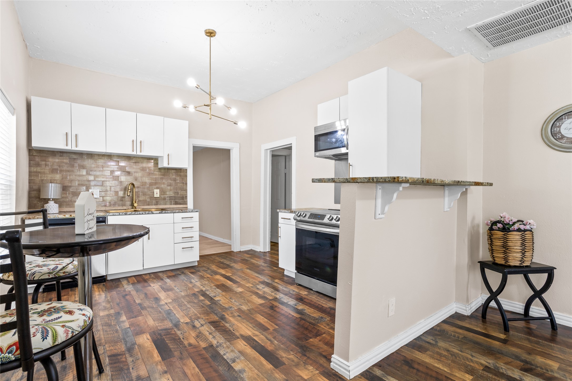 614 Rice Street Denison TX 75020