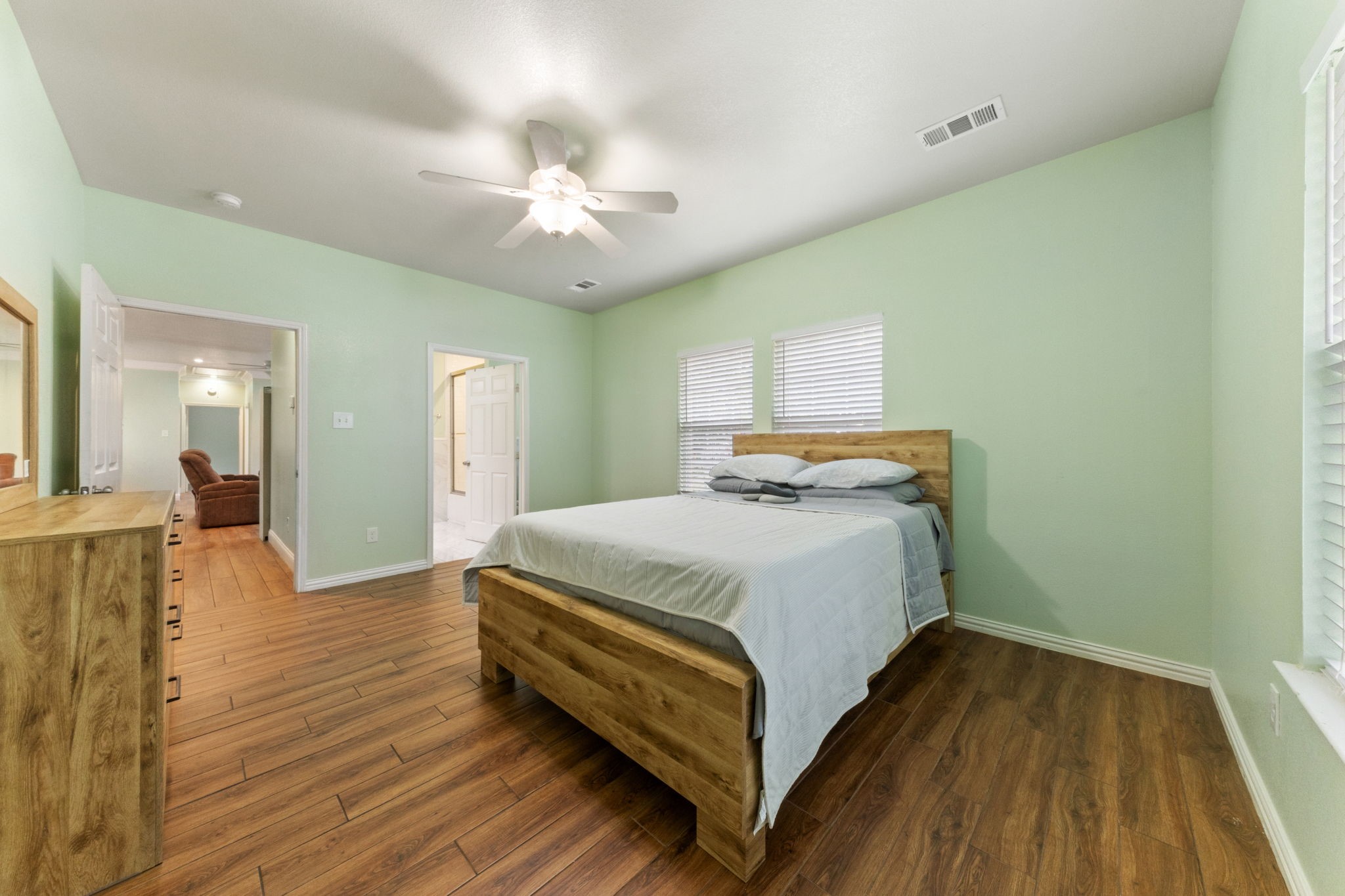 2410 Carleta Street Dallas TX 75253