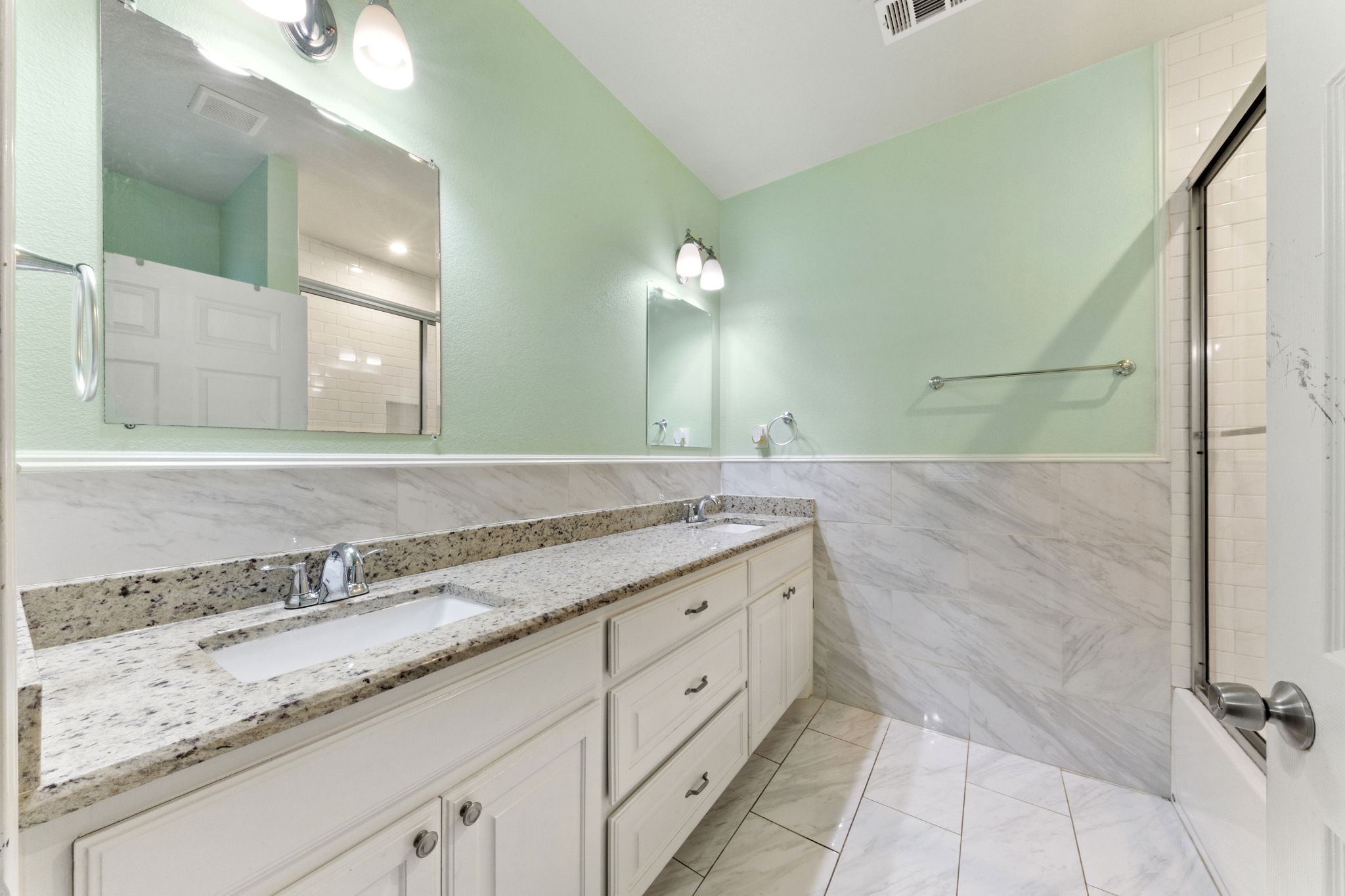 2410 Carleta Street Dallas TX 75253