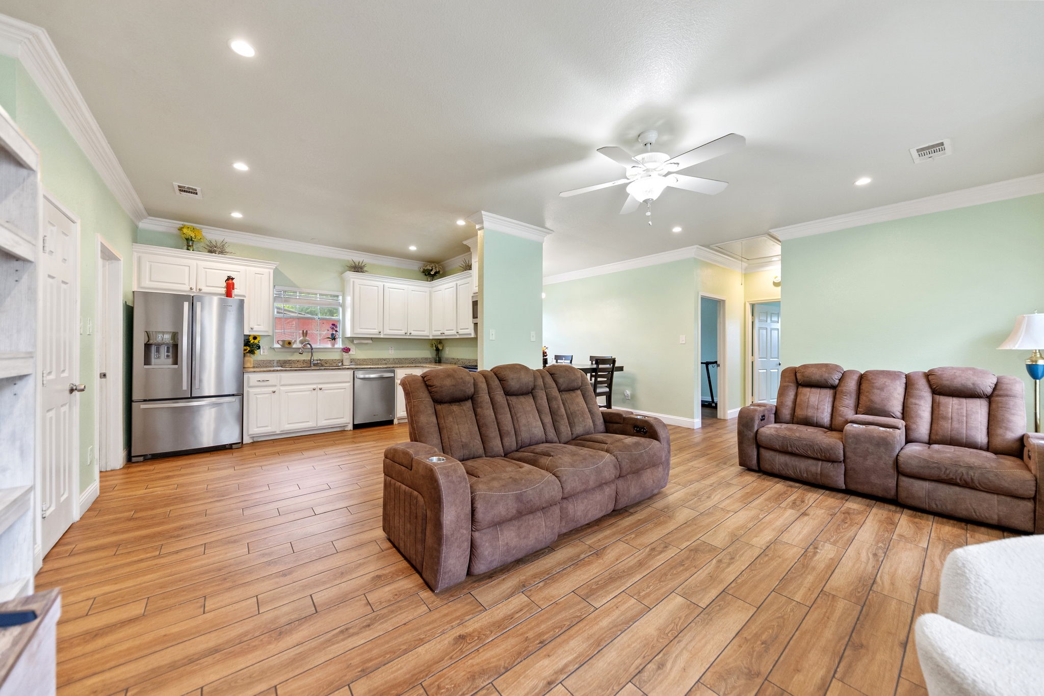 2410 Carleta Street Dallas TX 75253