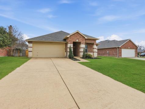 1441 Erin Drive Burleson TX 76028