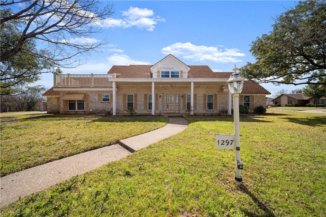 1297 Woodland West Drive Woodway TX 76712