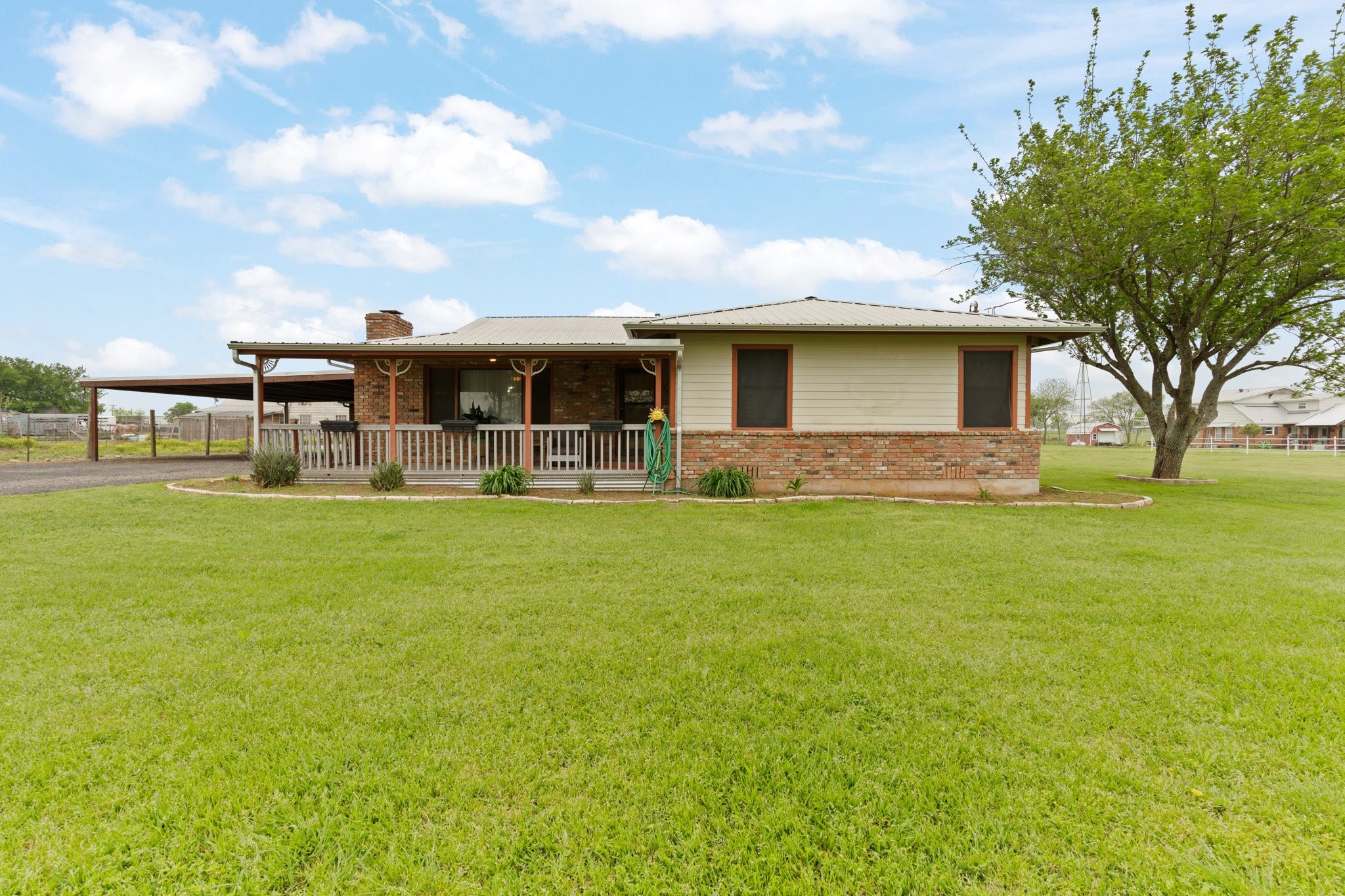 532 County Road 1110a Cleburne TX 76031