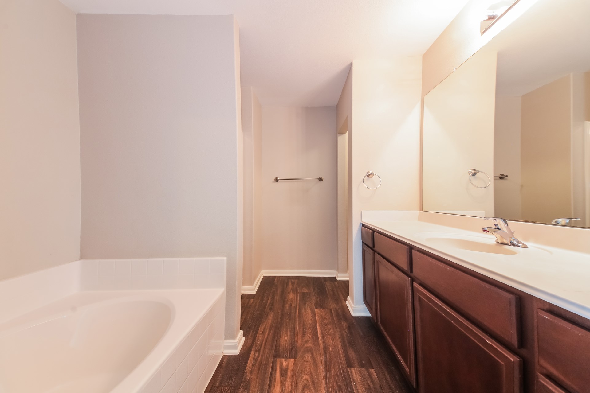 14242 Bridgeview Lane Dallas TX 75253