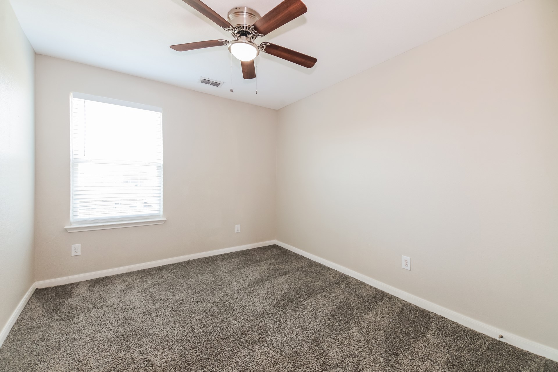 14242 Bridgeview Lane Dallas TX 75253