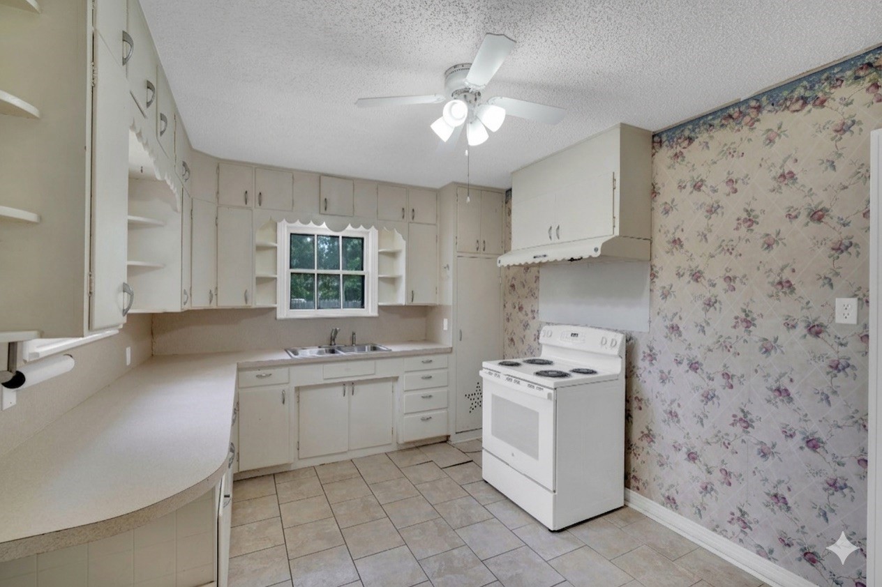 506 E Waco Street Ennis TX 75119