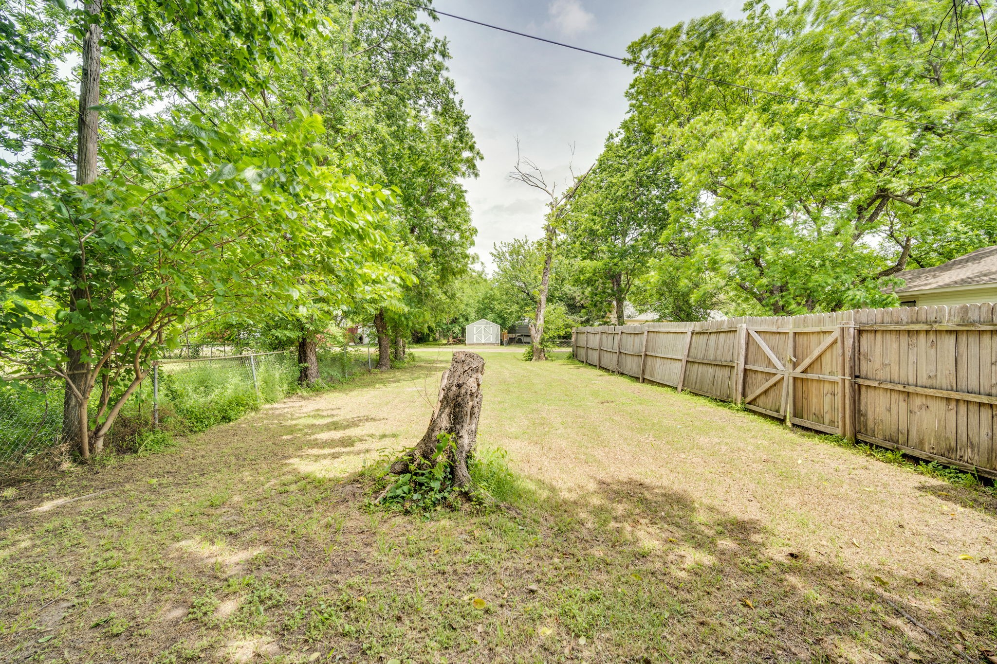 506 E Waco Street Ennis TX 75119