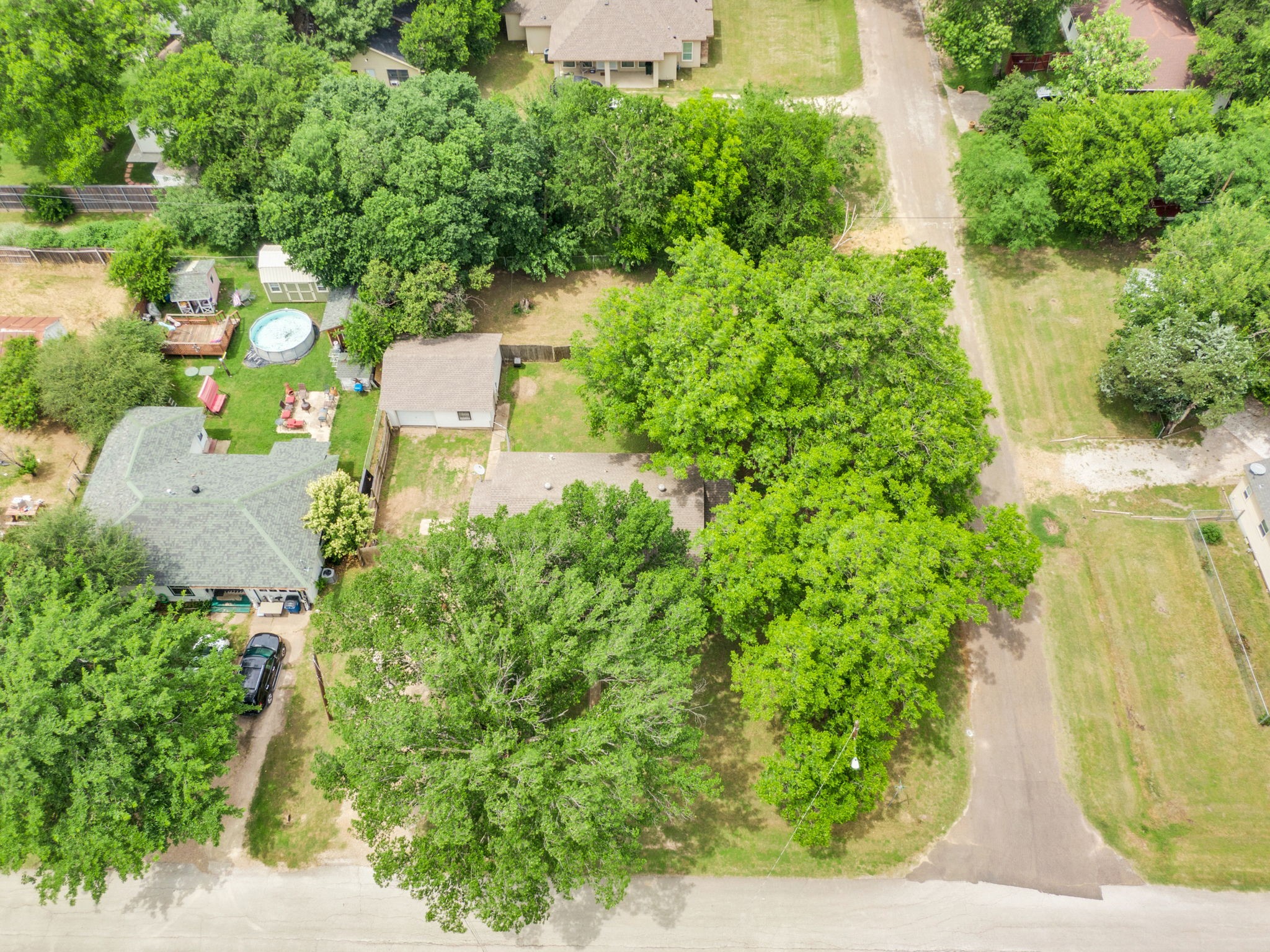 506 E Waco Street Ennis TX 75119