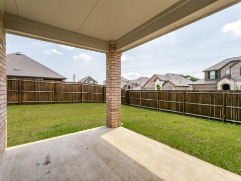 9704 Autumn Leaves Lane Aubrey TX 76227