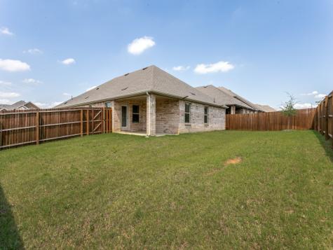 9704 Autumn Leaves Lane Aubrey TX 76227
