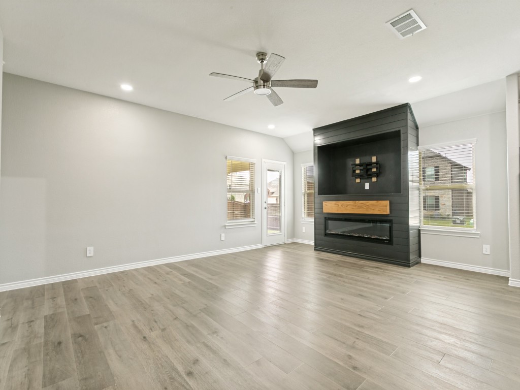 9704 Autumn Leaves Lane Aubrey TX 76227