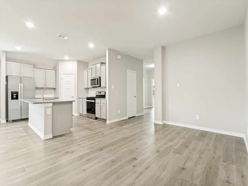 9704 Autumn Leaves Lane Aubrey TX 76227