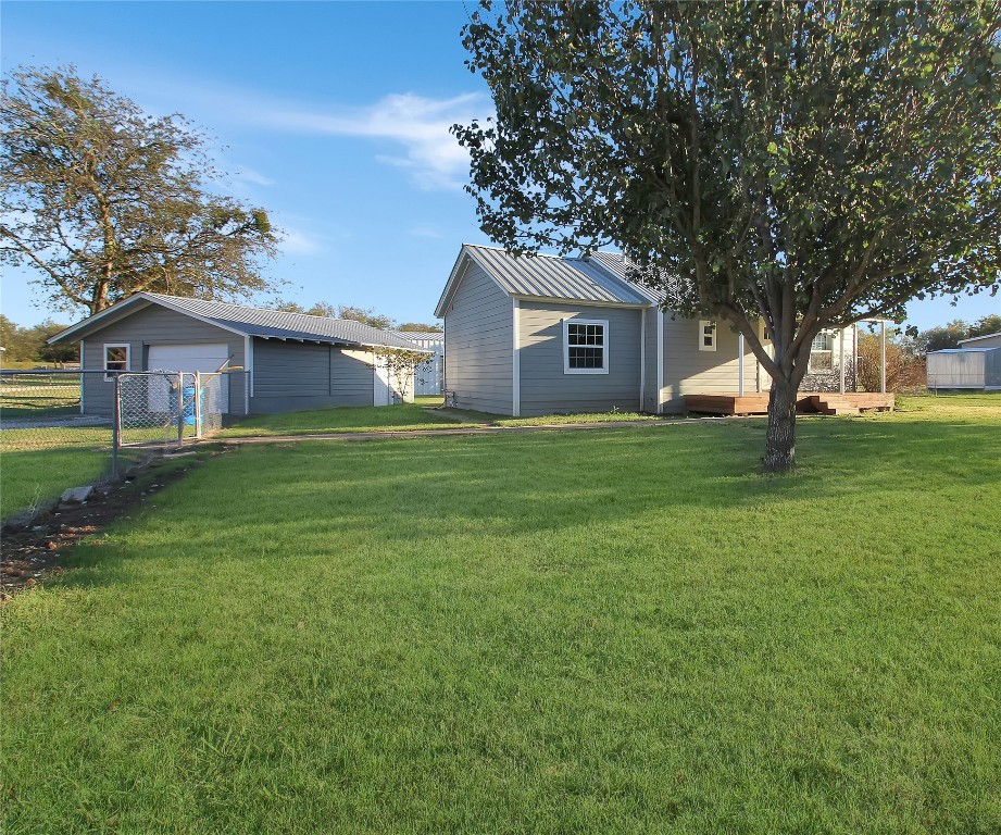 8099 Truet Street Scurry TX 75158