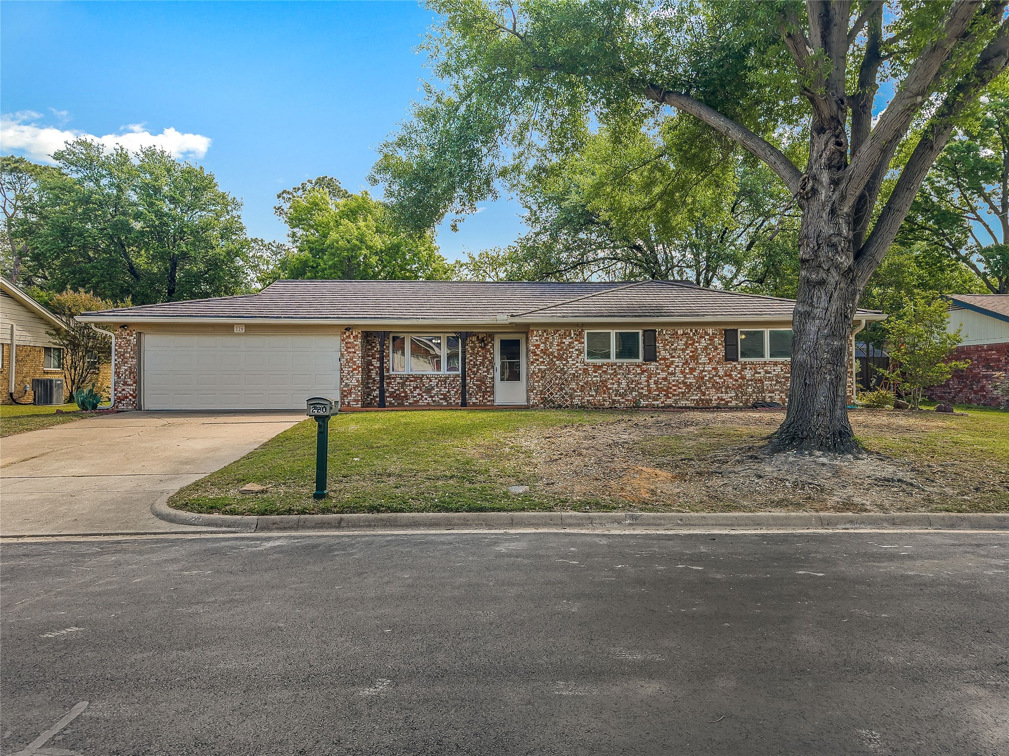 220 Cooper Drive Hurst TX 76053