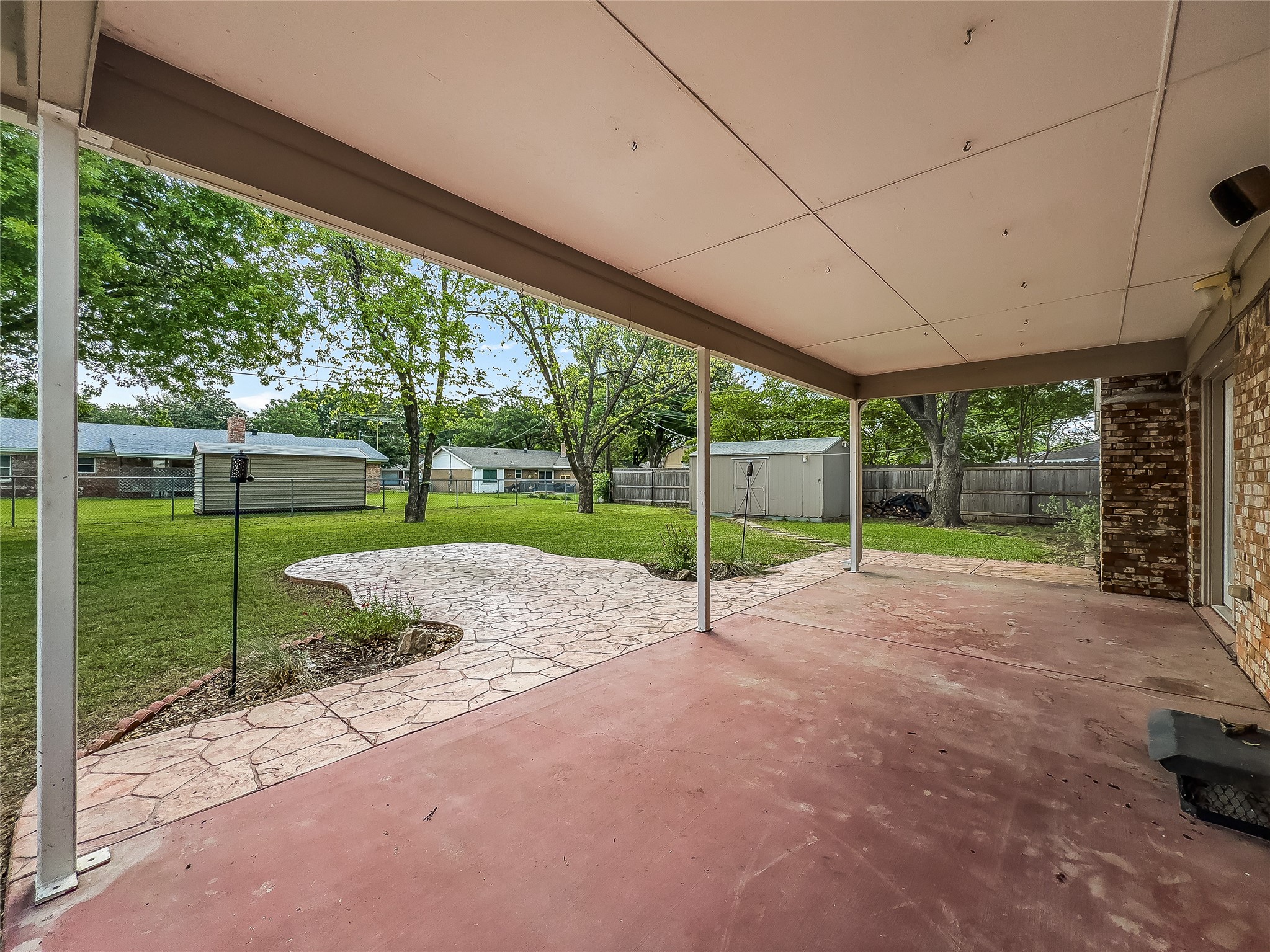 220 Cooper Drive Hurst TX 76053