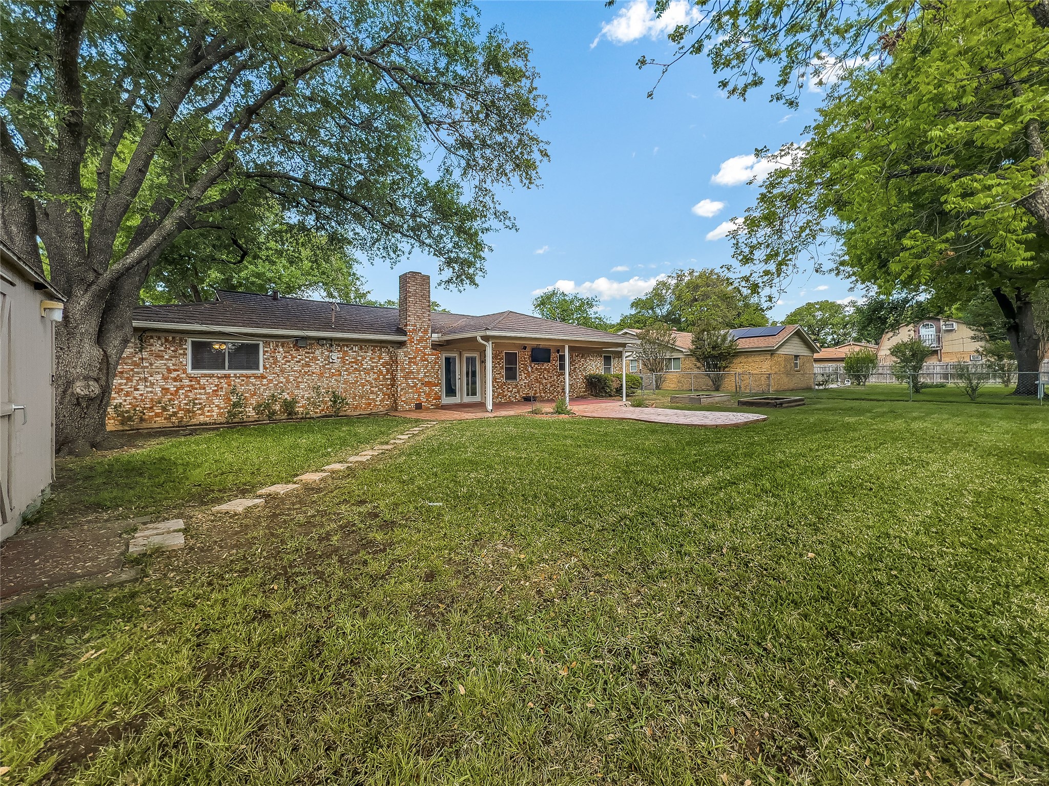 220 Cooper Drive Hurst TX 76053