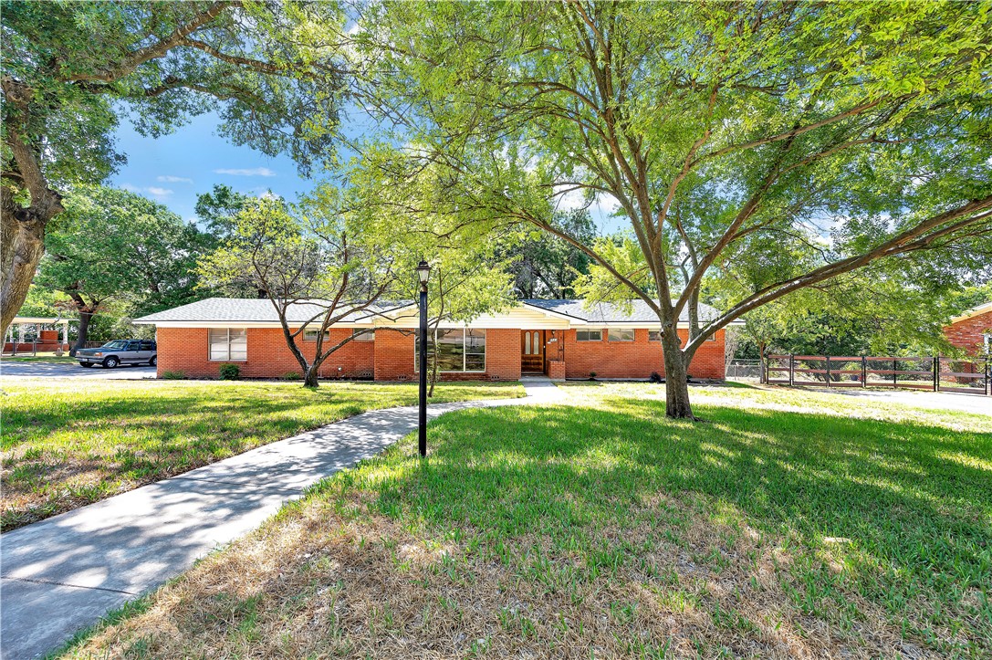 8922 Whippoorwill Drive Woodway TX 76712