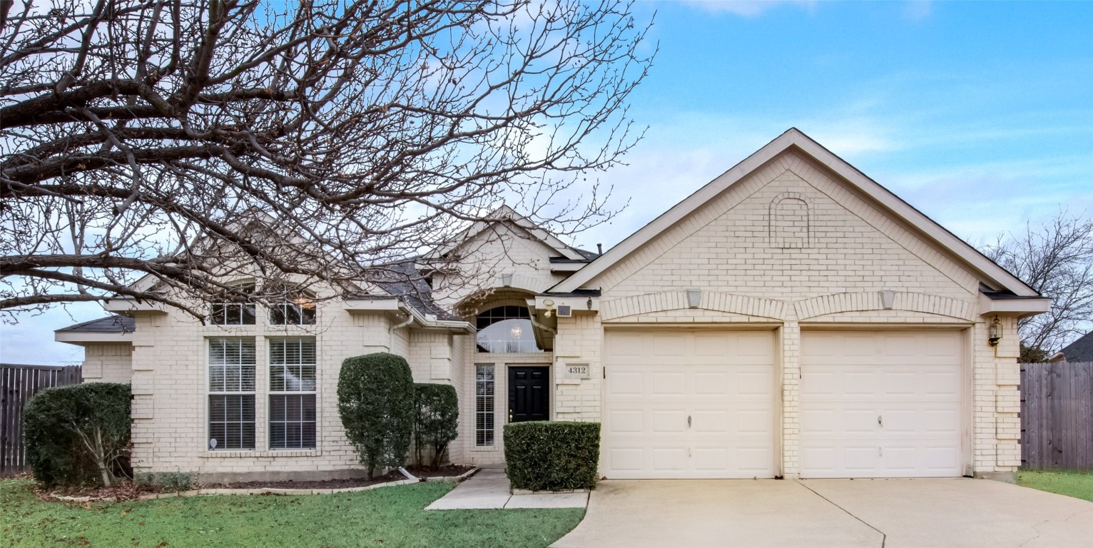 4312 Sally Court Grand Prairie TX 75052