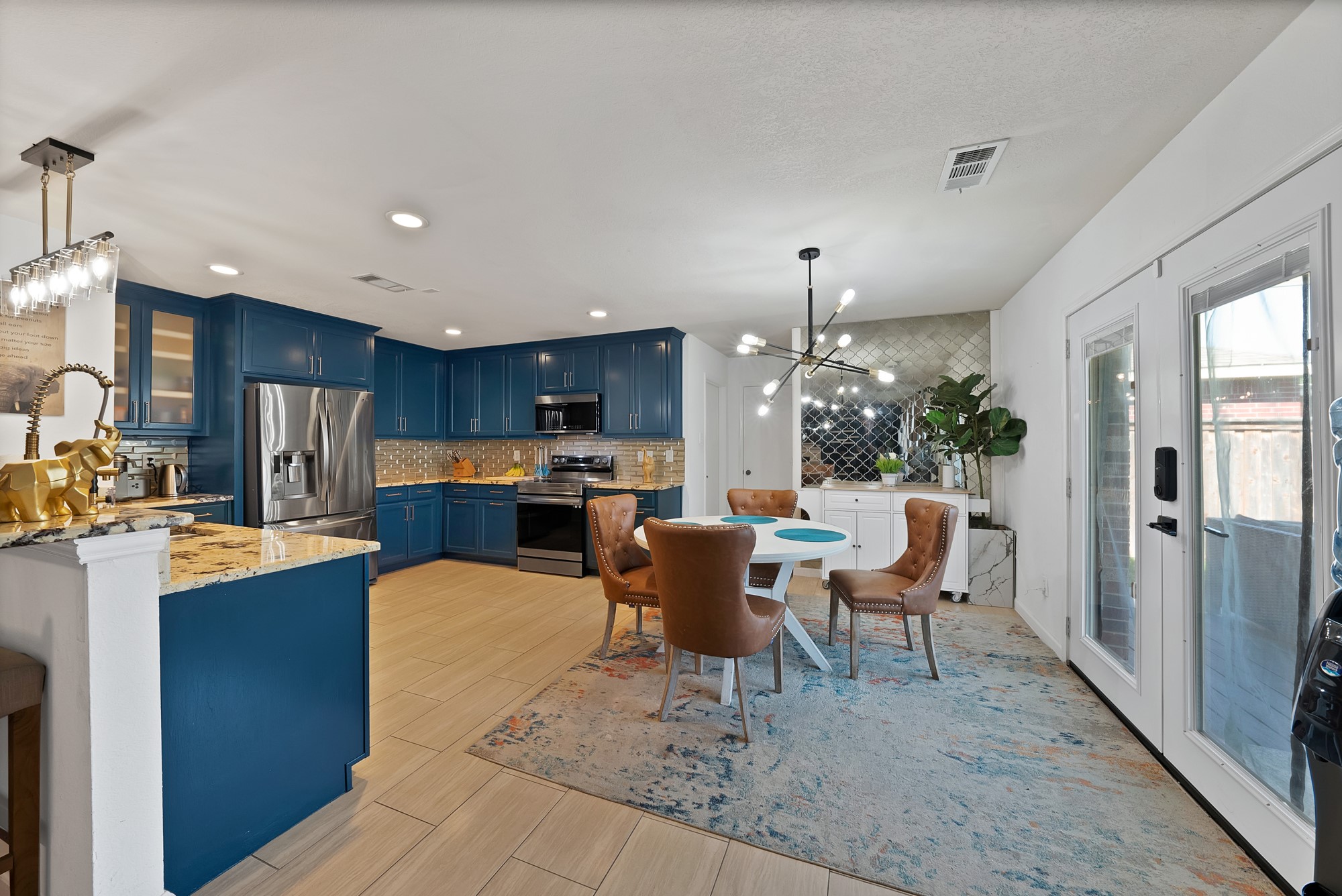2827 Grandview Drive Grand Prairie TX 75052