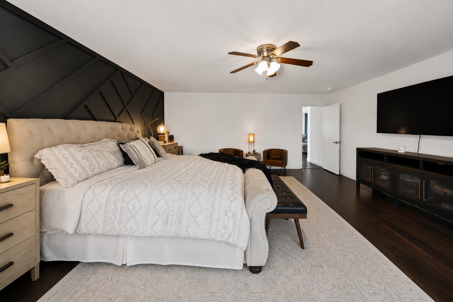 2827 Grandview Drive Grand Prairie TX 75052