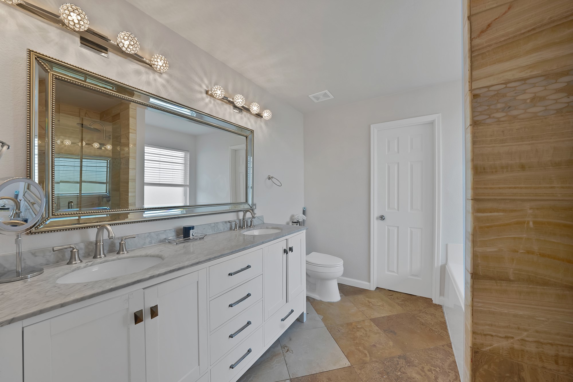 2827 Grandview Drive Grand Prairie TX 75052