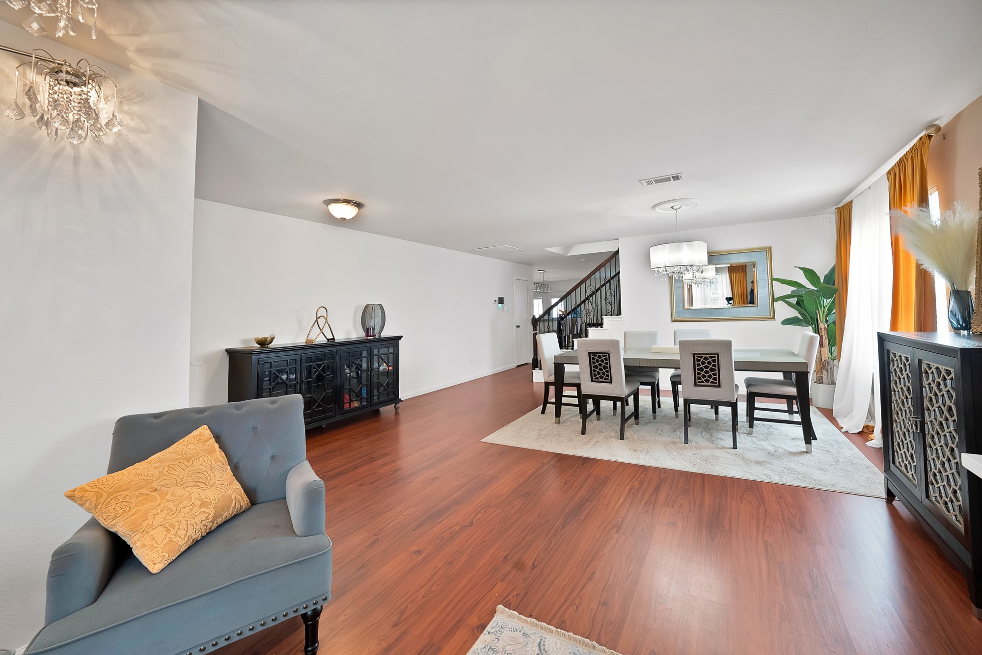 2827 Grandview Drive Grand Prairie TX 75052
