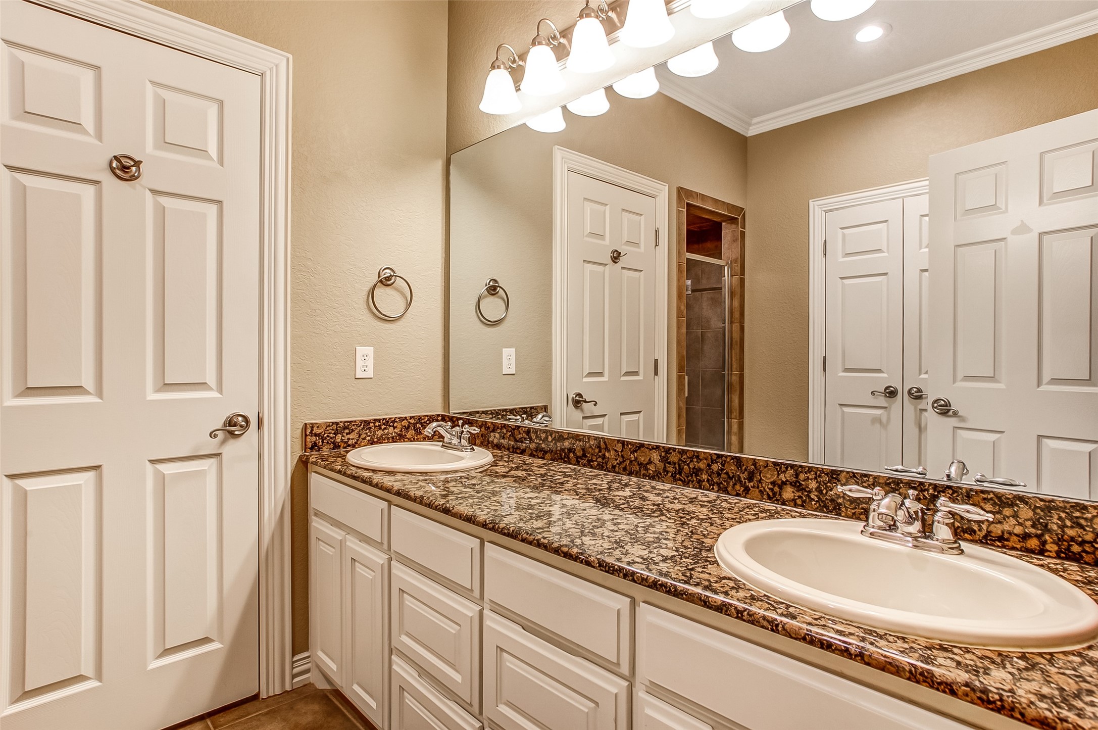 2455 Halloran Street Fort Worth TX 76107