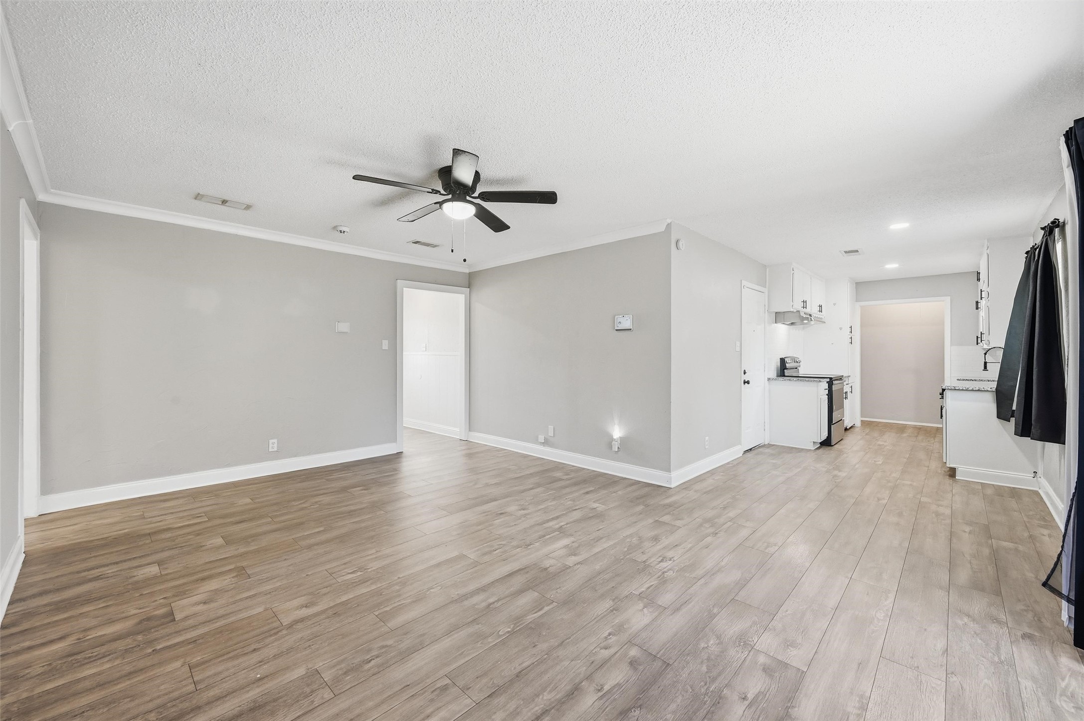 6524 Bernadine Drive Watauga TX 76148