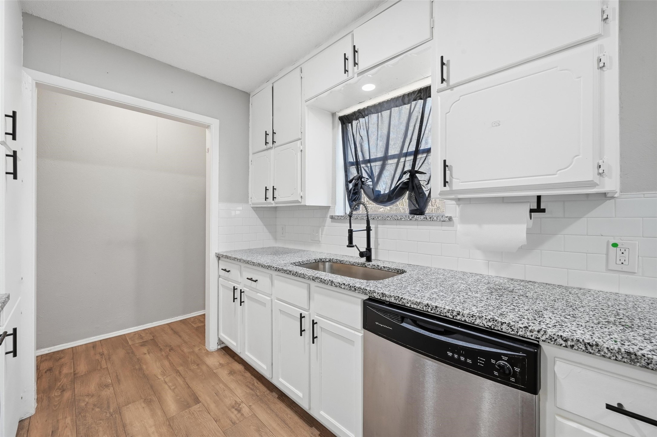 6524 Bernadine Drive Watauga TX 76148