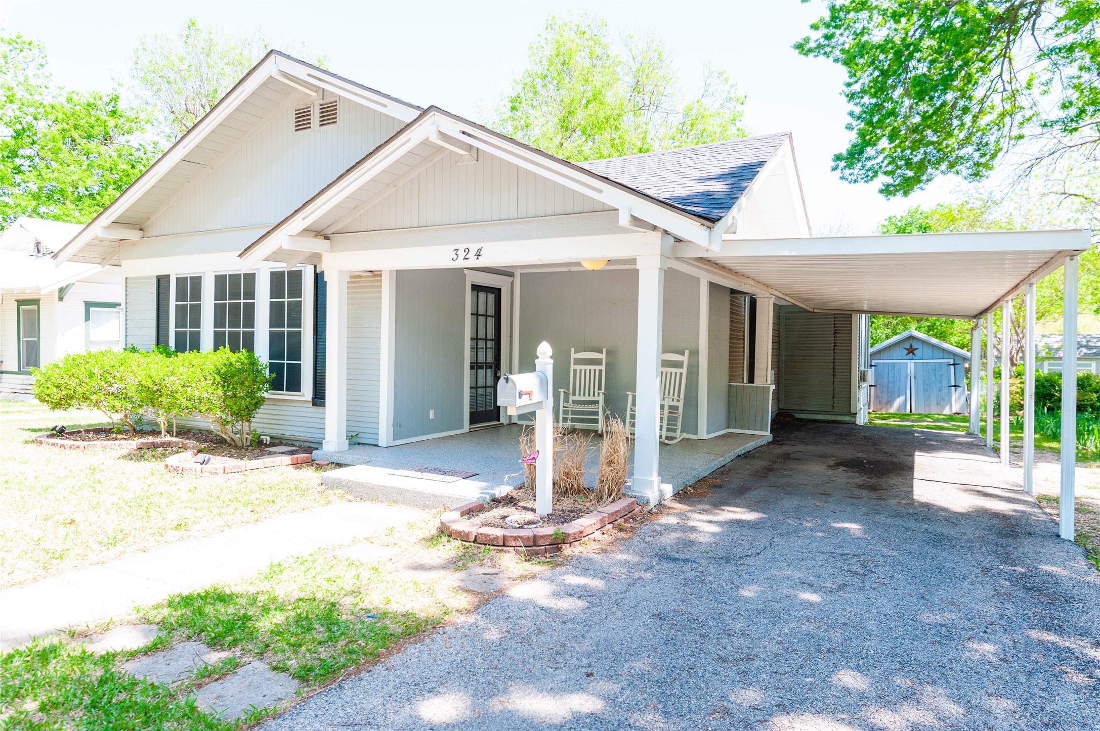 324 Virginia Avenue Waxahachie TX 75165