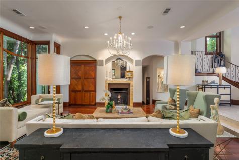 2702 Mark Twain Court Arlington TX 76006