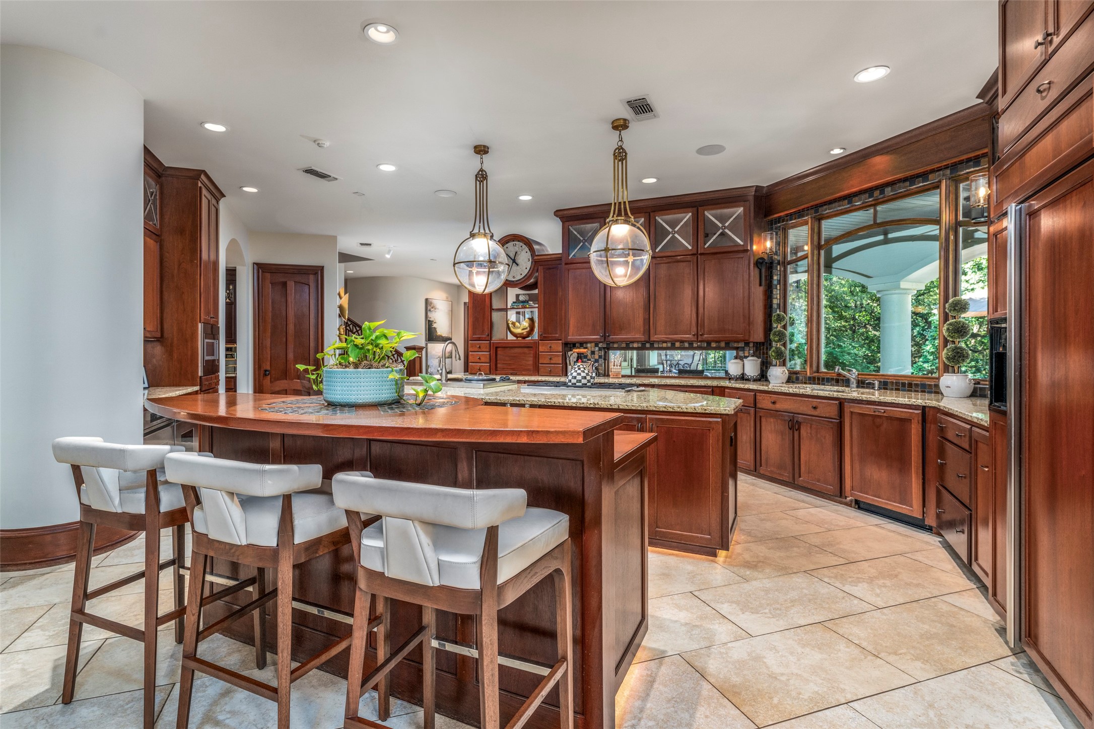 2702 Mark Twain Court Arlington TX 76006