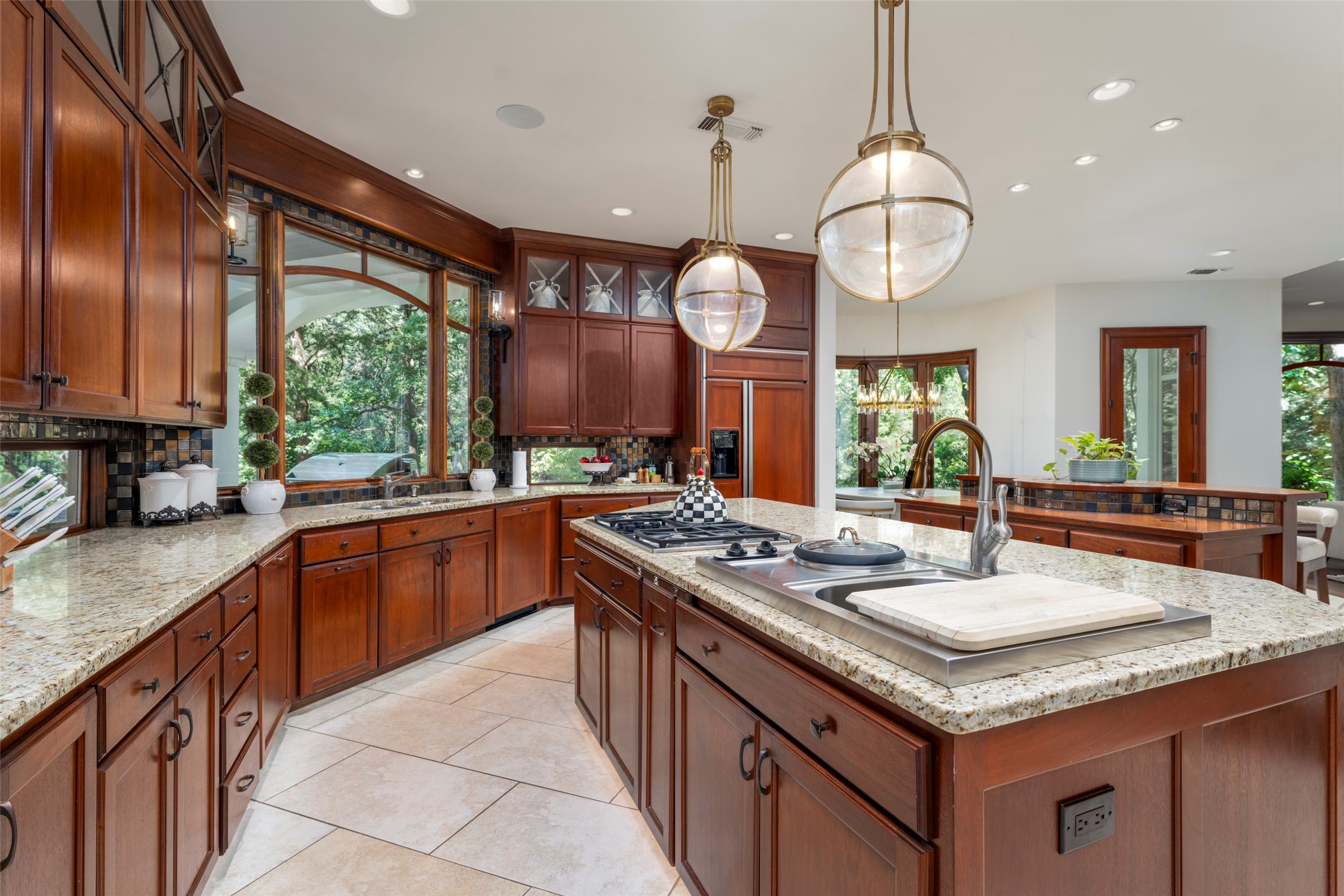 2702 Mark Twain Court Arlington TX 76006