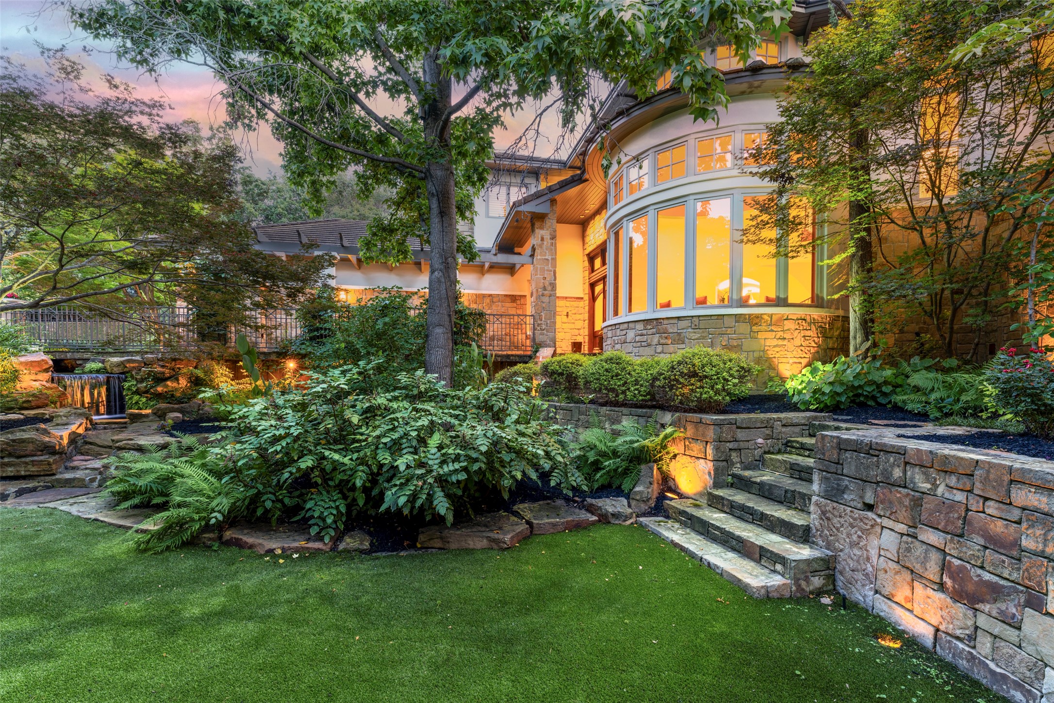 2702 Mark Twain Court Arlington TX 76006