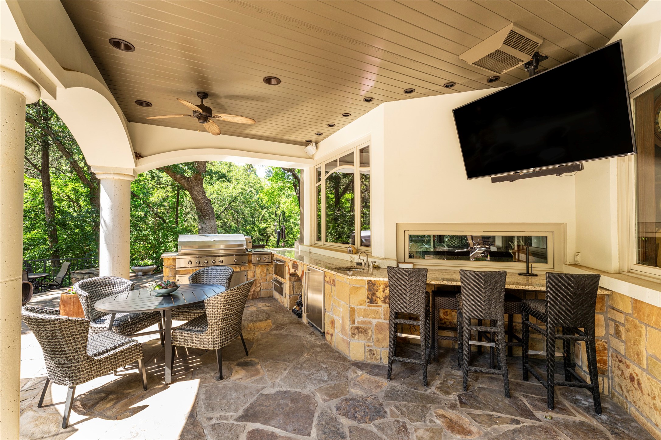 2702 Mark Twain Court Arlington TX 76006