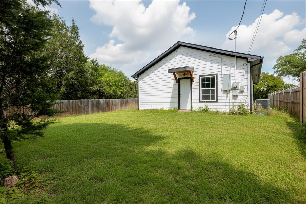 3516 Tomahawk Drive Granbury TX 76048