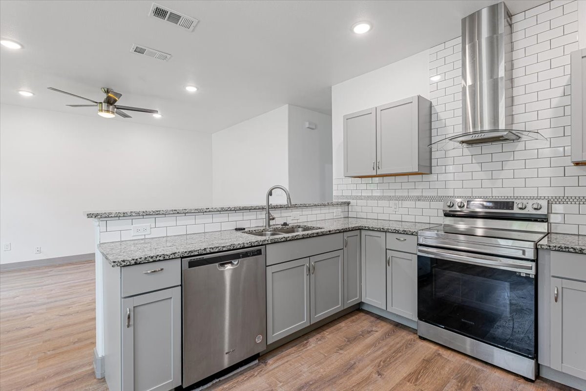 3516 Tomahawk Drive Granbury TX 76048