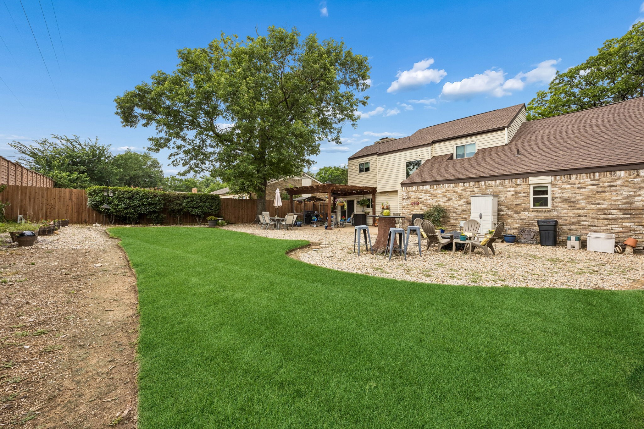 2709 Hedgeway Drive Arlington TX 76016