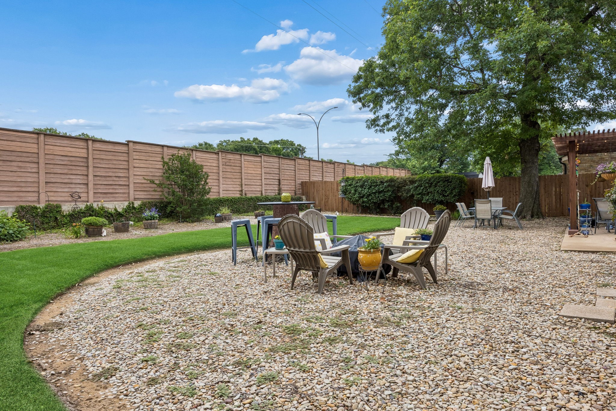 2709 Hedgeway Drive Arlington TX 76016
