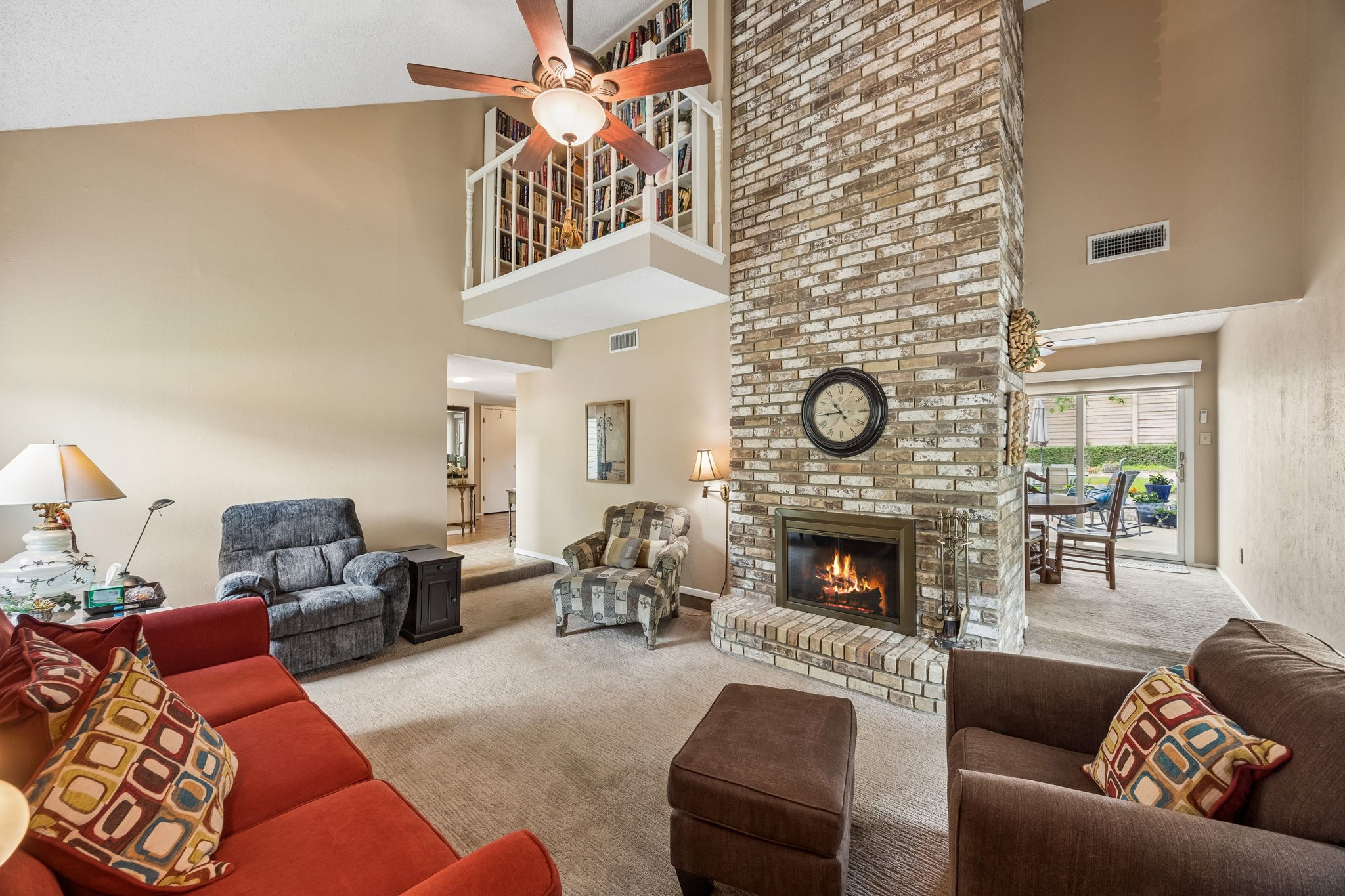 2709 Hedgeway Drive Arlington TX 76016