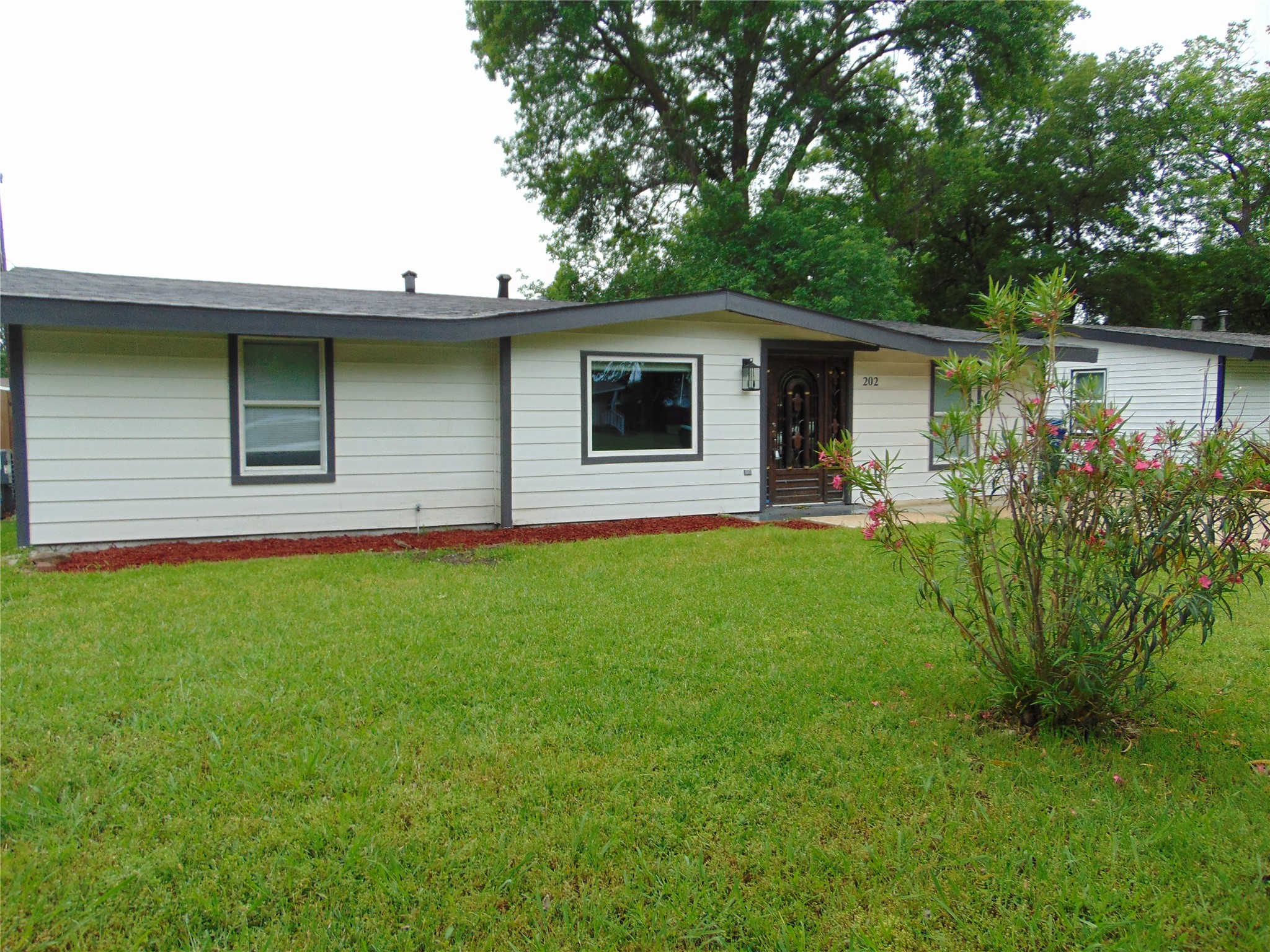 202 Wallace Drive Garland TX 75041