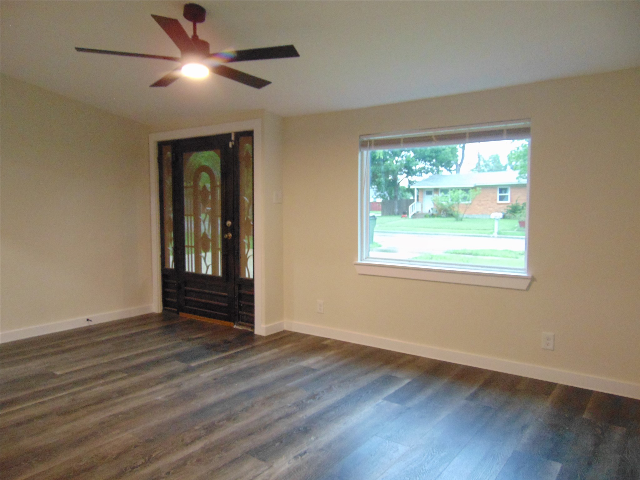 202 Wallace Drive Garland TX 75041