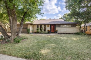 1722 Park Hill Drive Arlington TX 76012