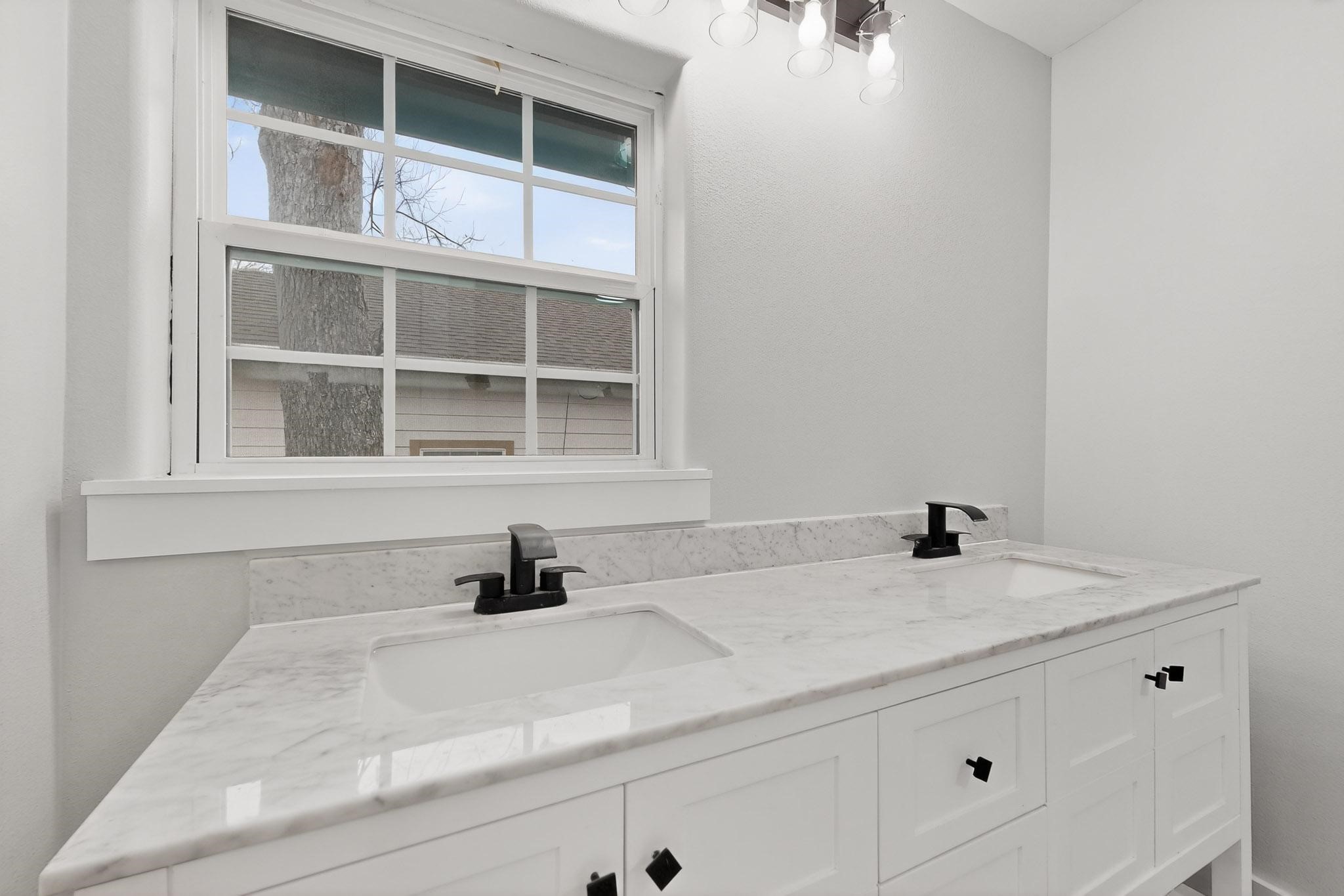 5313 Libbey Avenue Fort Worth TX 76107