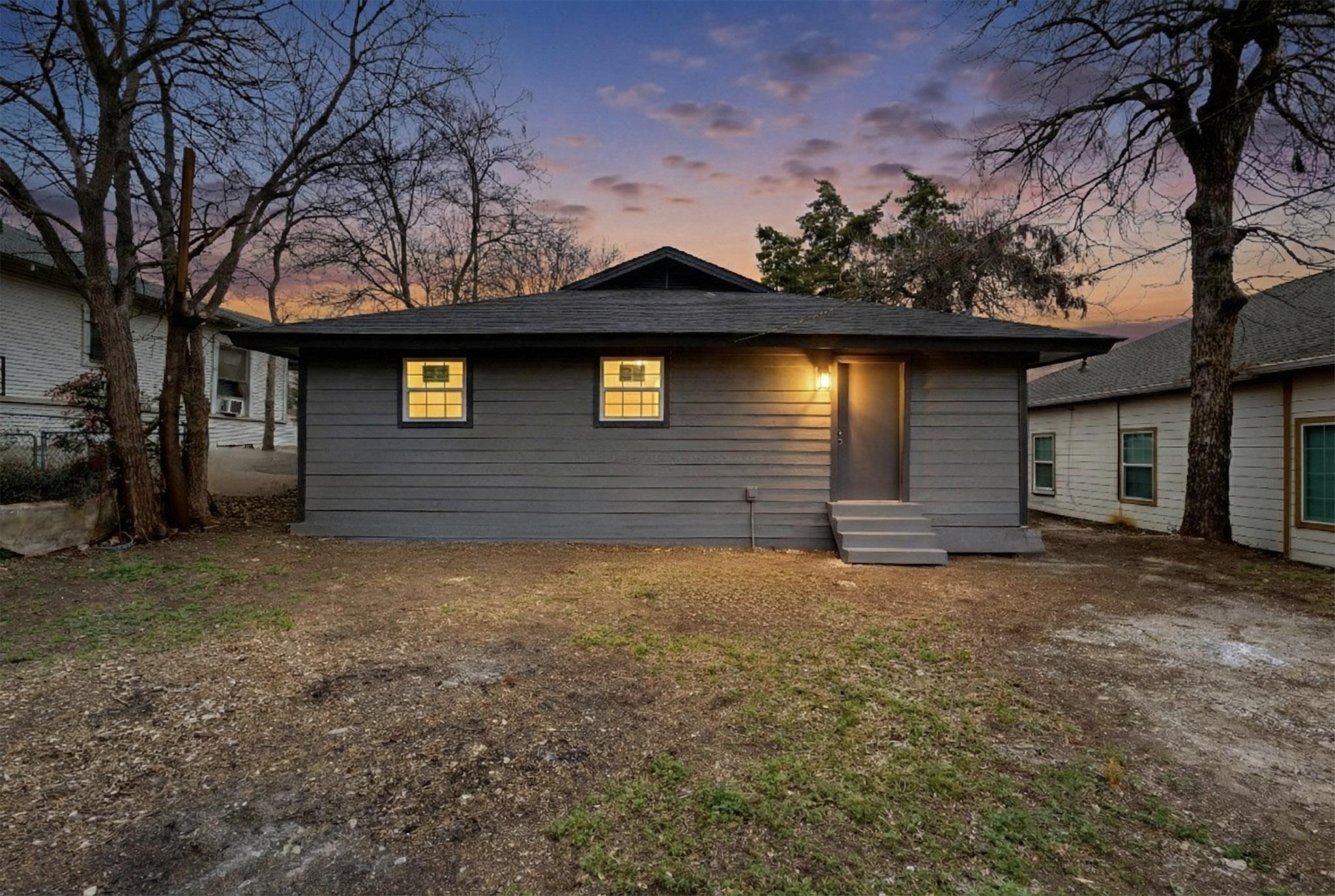 5313 Libbey Avenue Fort Worth TX 76107