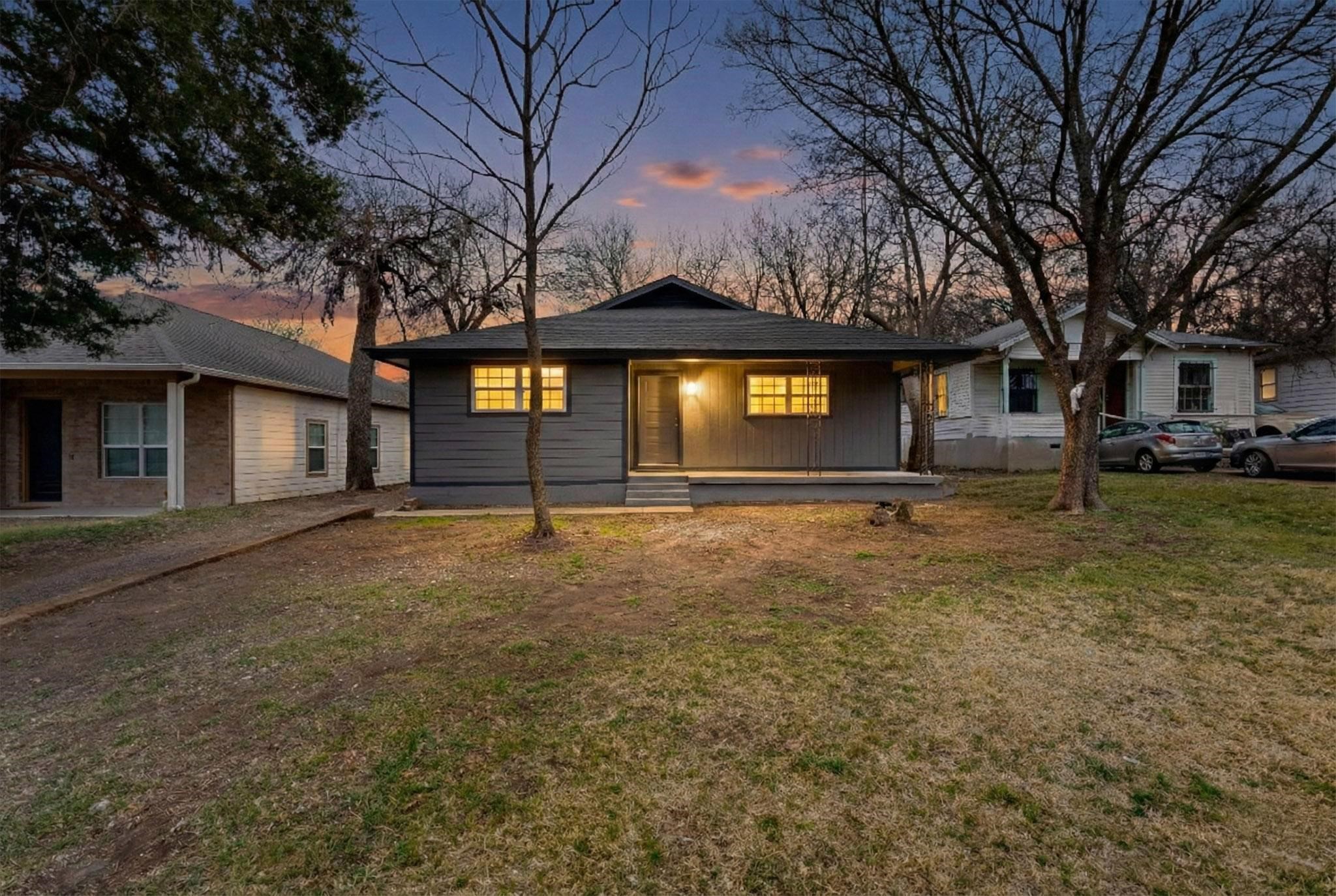 5313 Libbey Avenue Fort Worth TX 76107