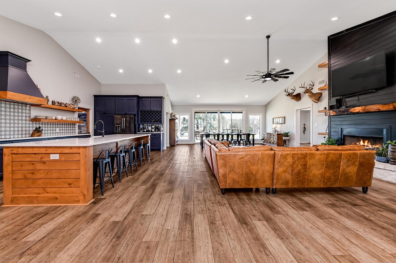 1435 County Road 3550 Valley Mills TX 76689