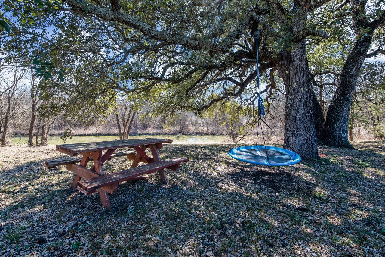 1435 County Road 3550 Valley Mills TX 76689