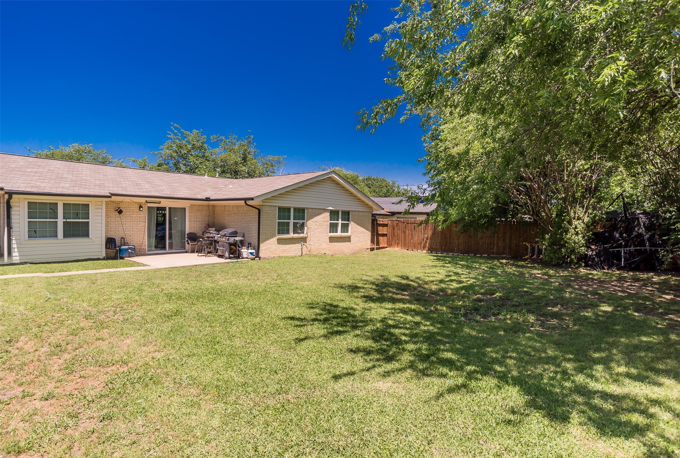 2316 Miriam Lane Arlington TX 76010