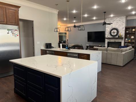 251 Rs County Road 3430 Emory TX 75440